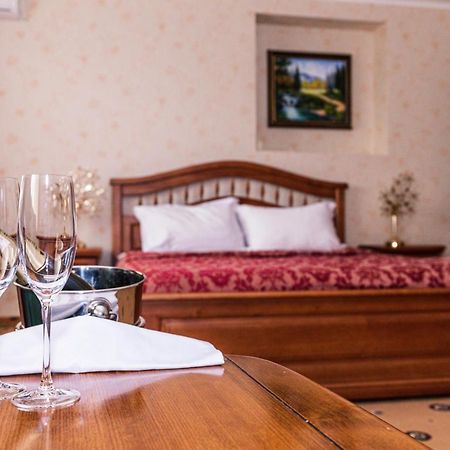 Olymp Hotel Ужгород Экстерьер фото